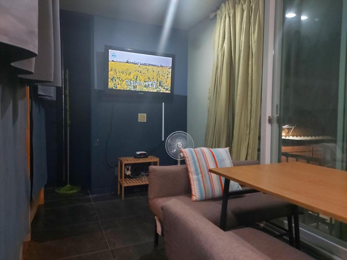 Buzz Guesthouse Hostel Seoel Buitenkant foto