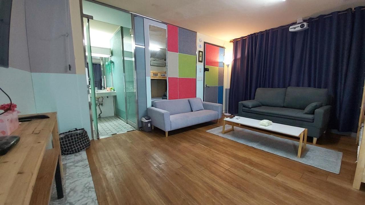 Buzz Guesthouse Hostel Seoel Buitenkant foto